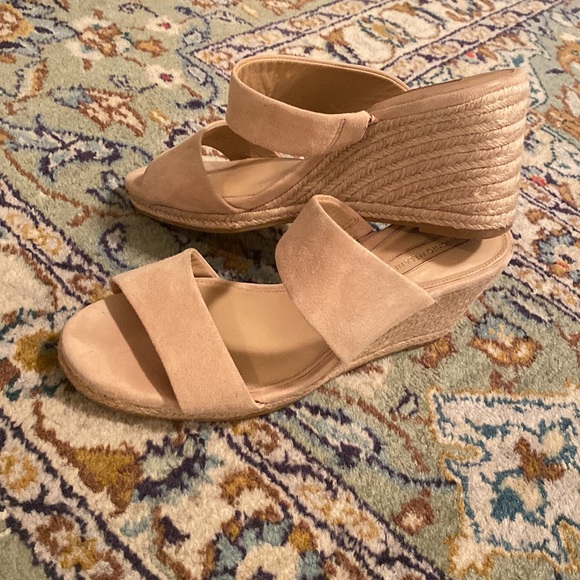 Antonio Melani tan wedge slip on heel - Picture 2 of 10